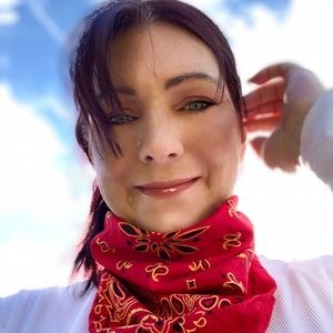 Meet your Posher, Tonya